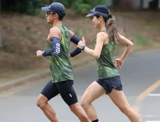 早上先吃早餐还是先运动呢？ 慢跑后进食早餐较为理想，能优化锻炼效果