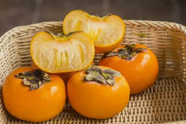 秋天吃三种水果要小心，吃不对反伤脾胃和阳气